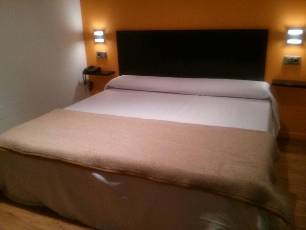 Nruta Ponferrada Hotel Bembibre  ห้อง รูปภาพ